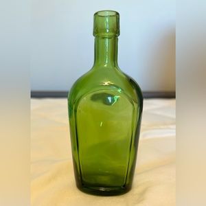 Vintage green Wheaton glass apothecary bottle